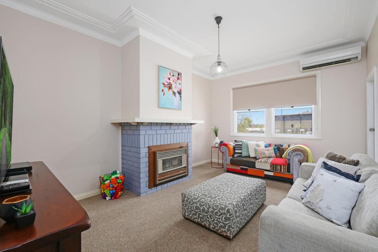 King'S Park Villa Tamworth Kültér fotó