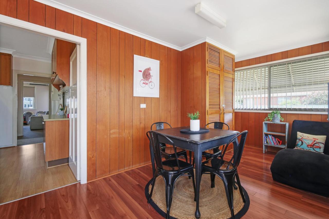 King'S Park Villa Tamworth Kültér fotó